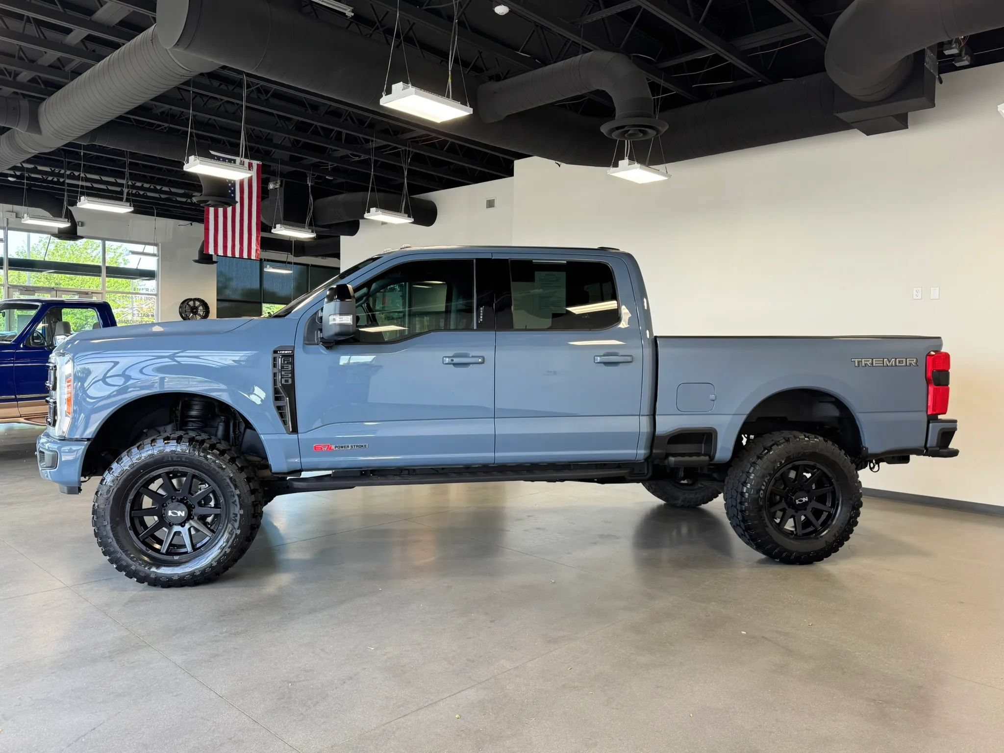 Used 2023 Ford F350 Lariat w/ Lariat Ultimate Package AWD/4WD image 5