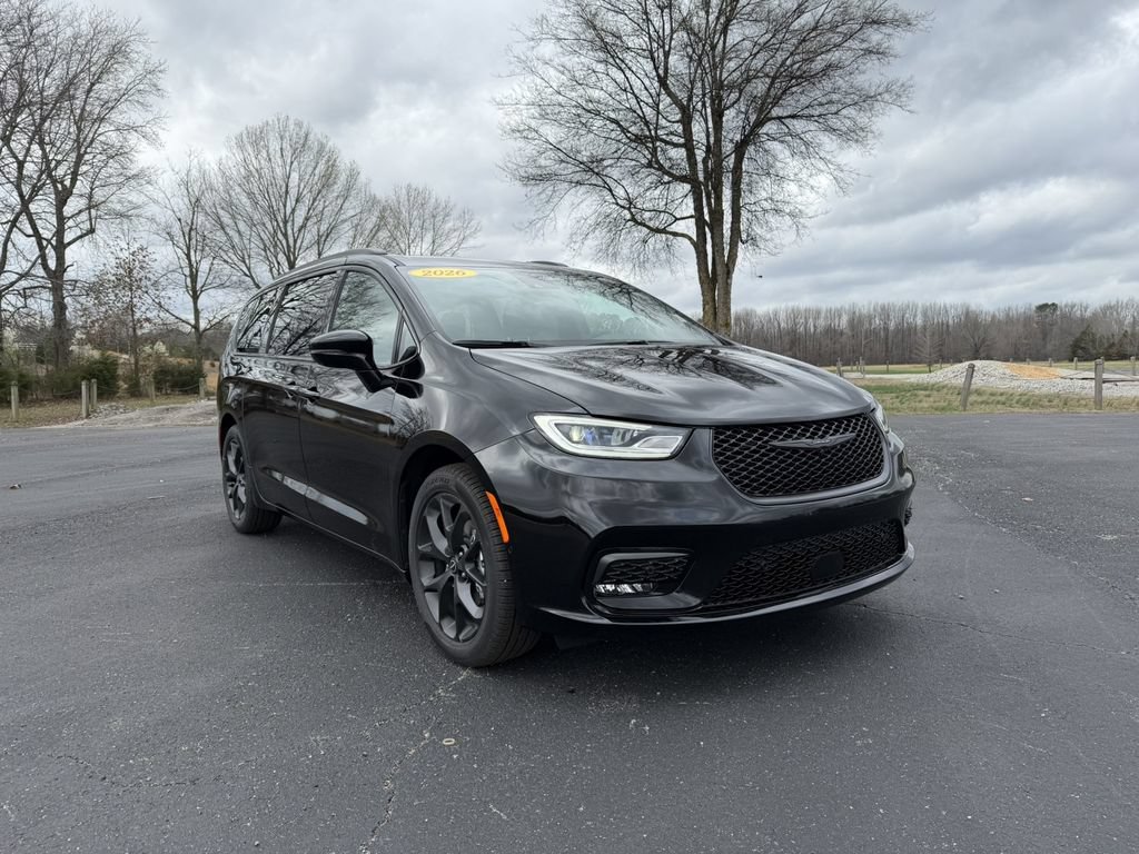 New 2026 Chrysler Pacifica Select w/ S Appearance Package FWD image 1