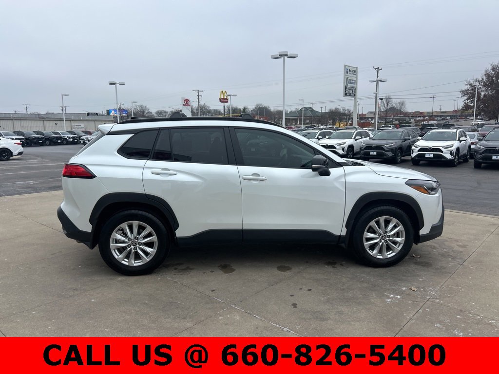 Certified 2025 Toyota Corolla Cross LE image 4