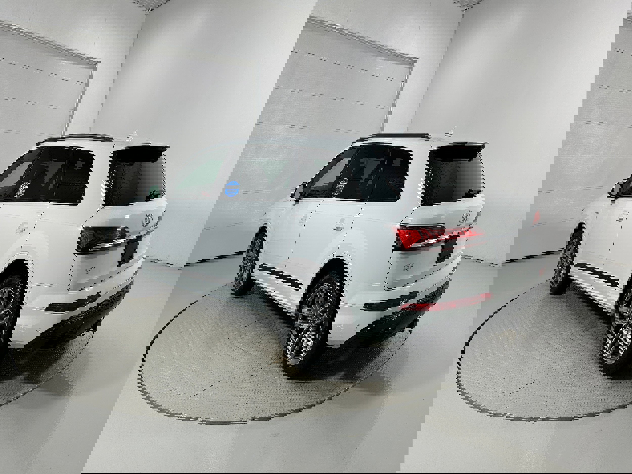 Used 2021 Audi Q7 image 22