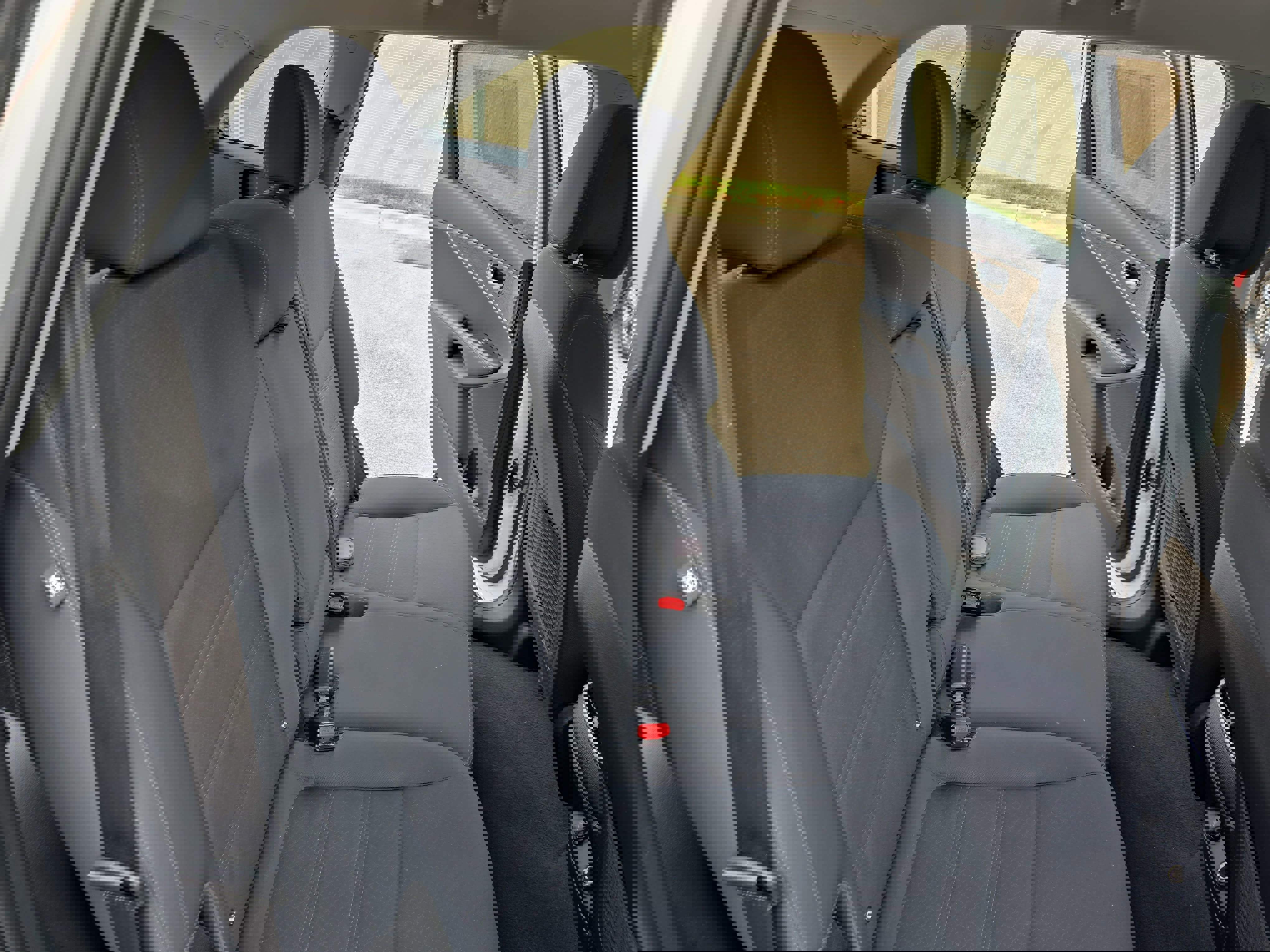 Used 2016 Kia Sorento LX image 11