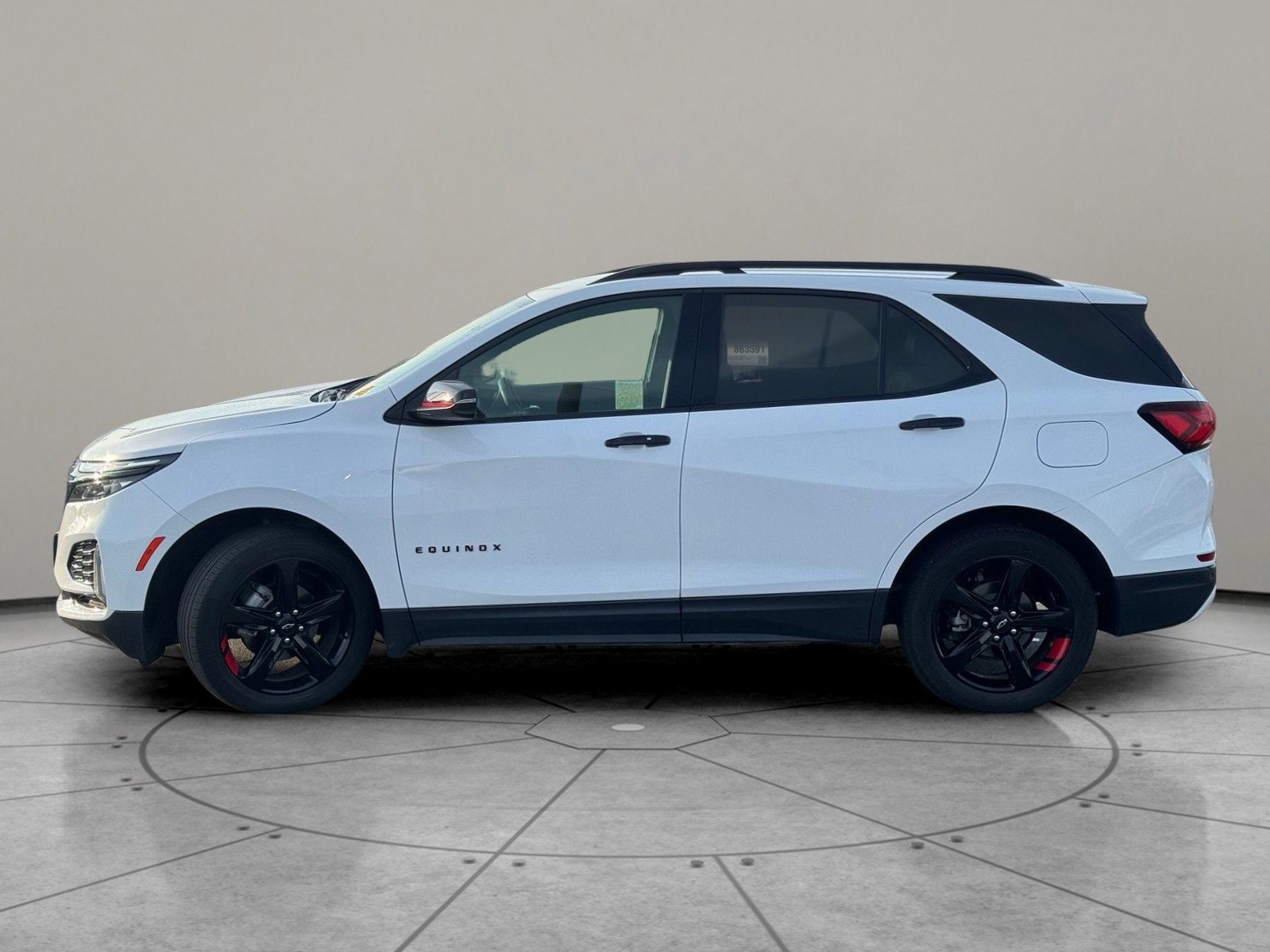 Used 2024 Chevrolet Equinox Premier w/ Redline Edition image 8