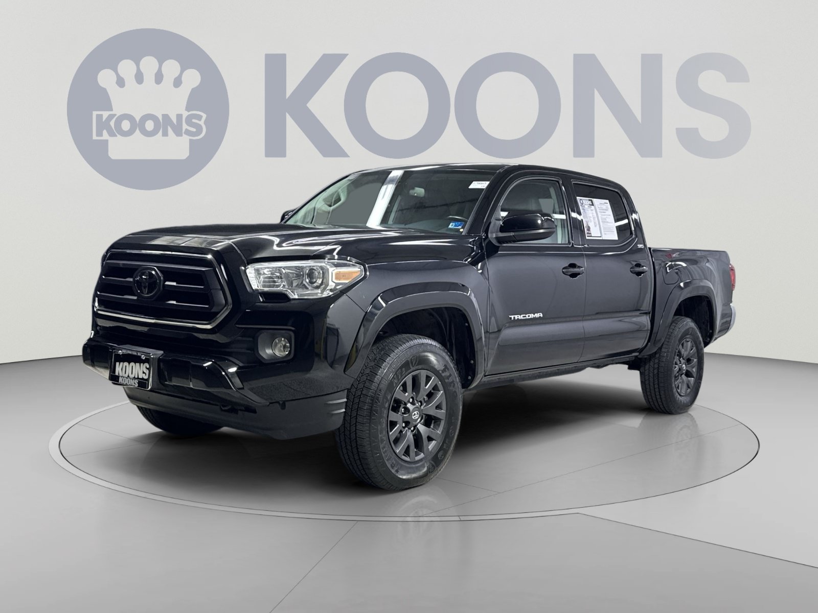 Used 2022 Toyota Tacoma SR5 AWD/4WD image 1