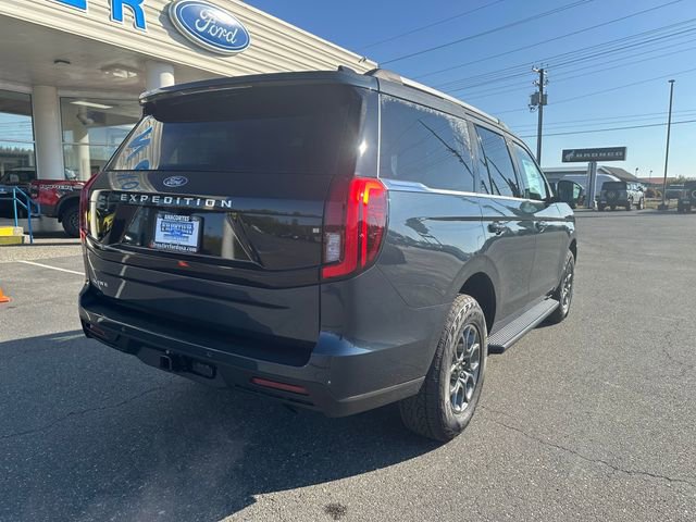 New 2025 Ford Expedition Active image 3