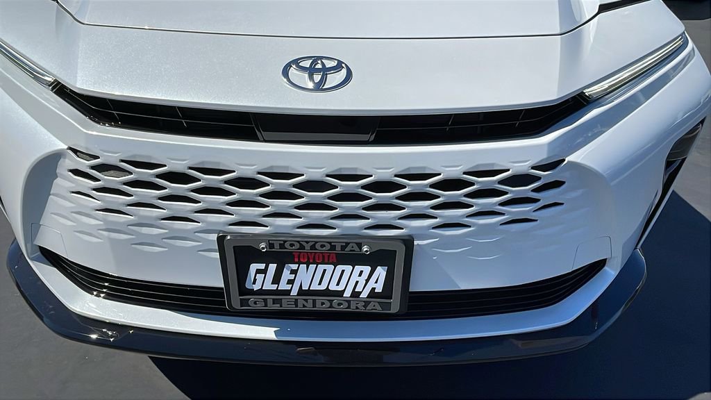 New 2026 Toyota Crown Signia image 9