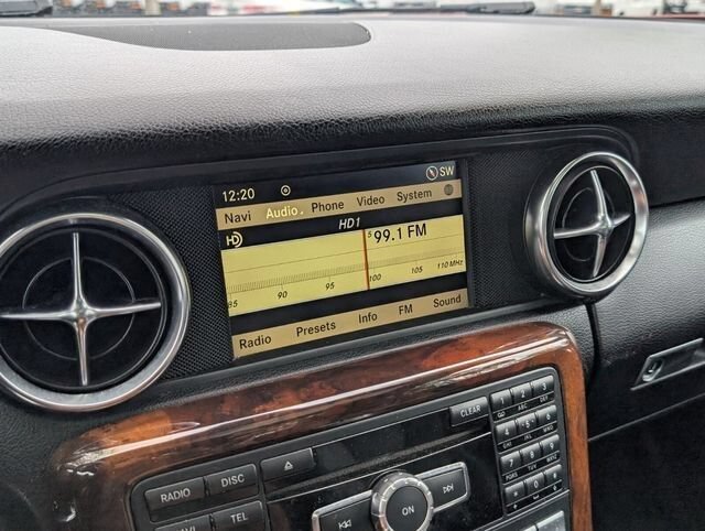 Used 2012 Mercedes-Benz SLK 350 image 27