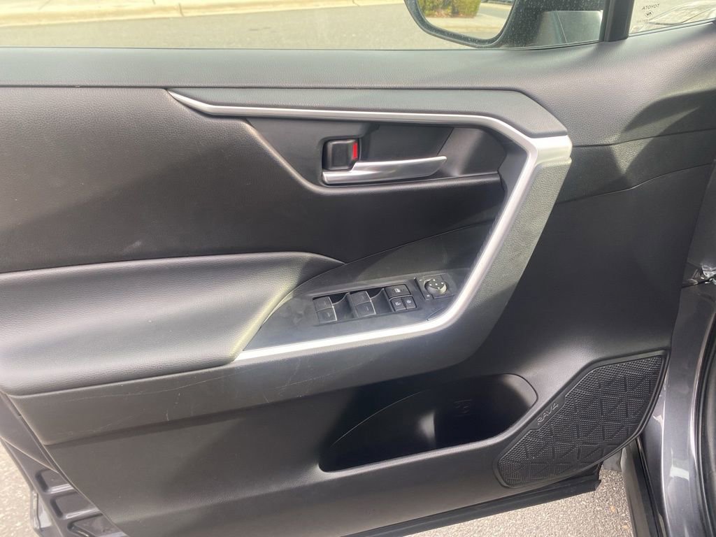 Used 2023 Toyota RAV4 XLE image 10
