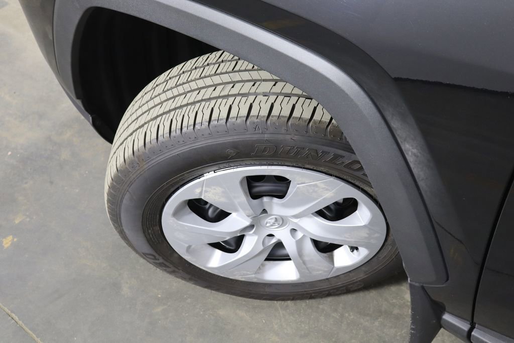 Used 2025 Toyota RAV4 LE FWD image 37