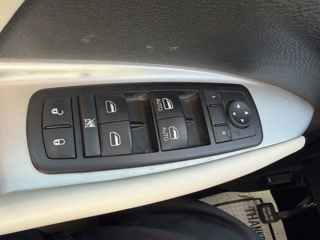 Used 2014 Dodge Journey Limited w/ Driver Convenience Group image 26