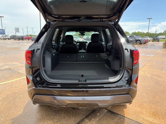 New 2026 GMC Terrain AT4 w/ Technology Package II AWD/4WD image 16