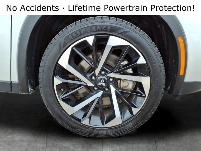 Used 2024 Mitsubishi Outlander SE image 9