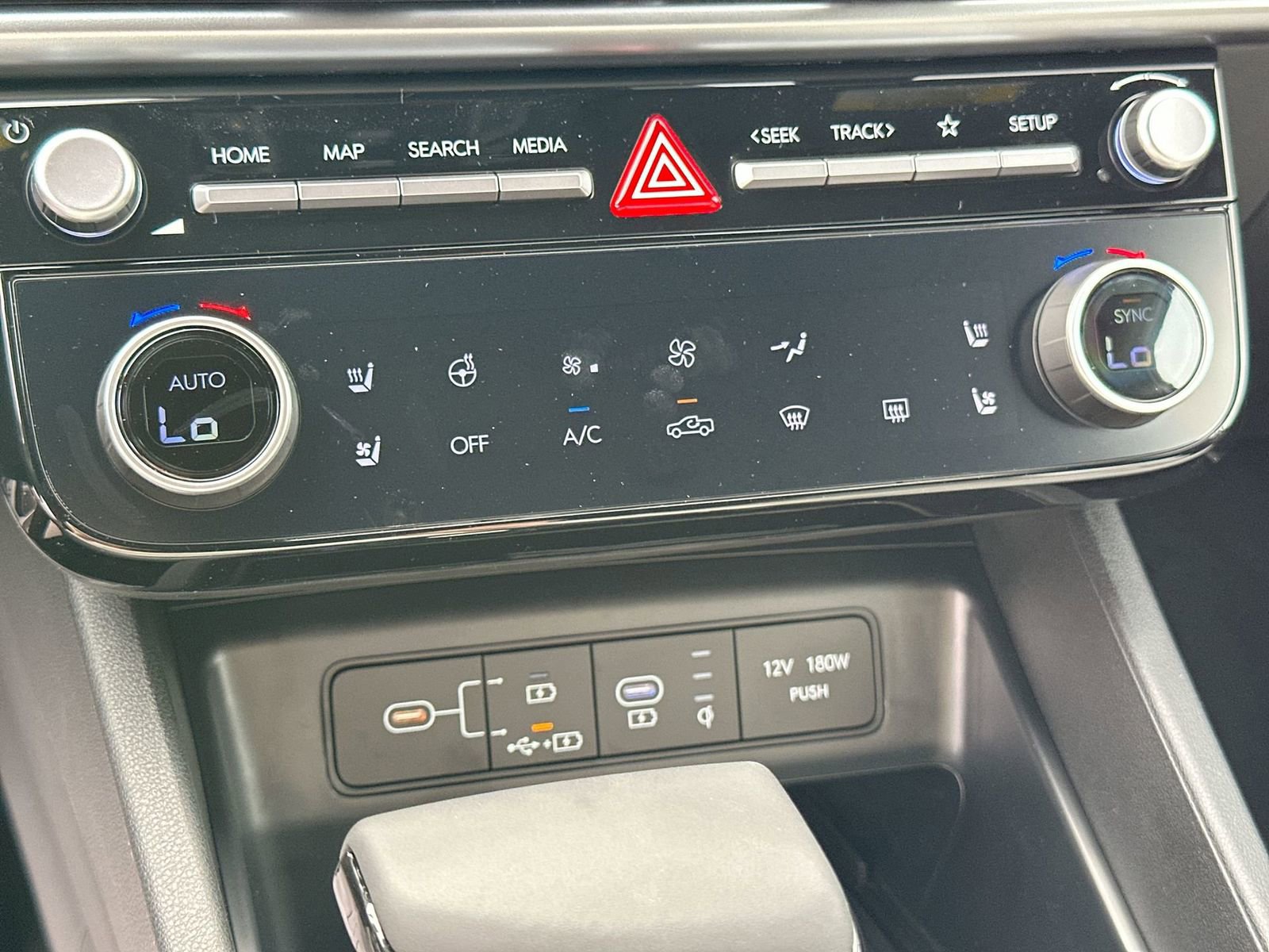 New 2026 Hyundai Santa Cruz Limited image 21