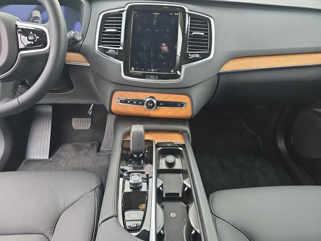 New 2025 Volvo XC90 B6 Plus image 11