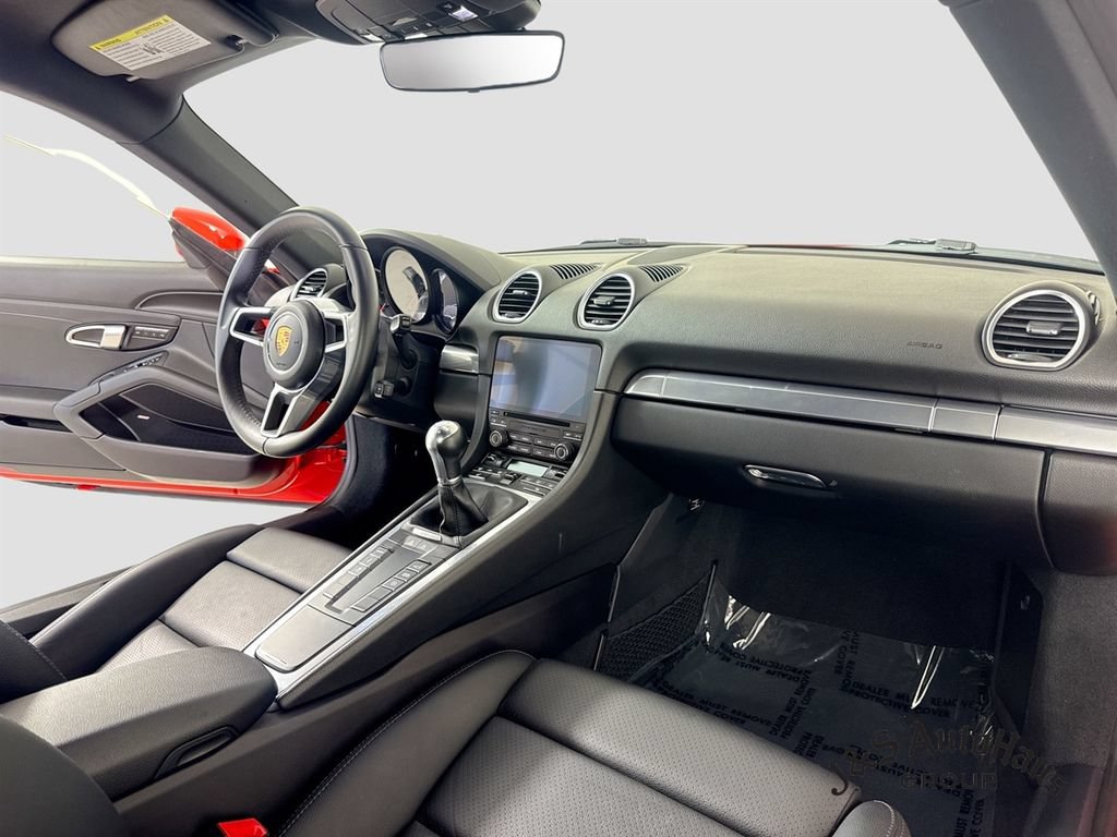 Used 2022 Porsche 718 Cayman RWD image 28