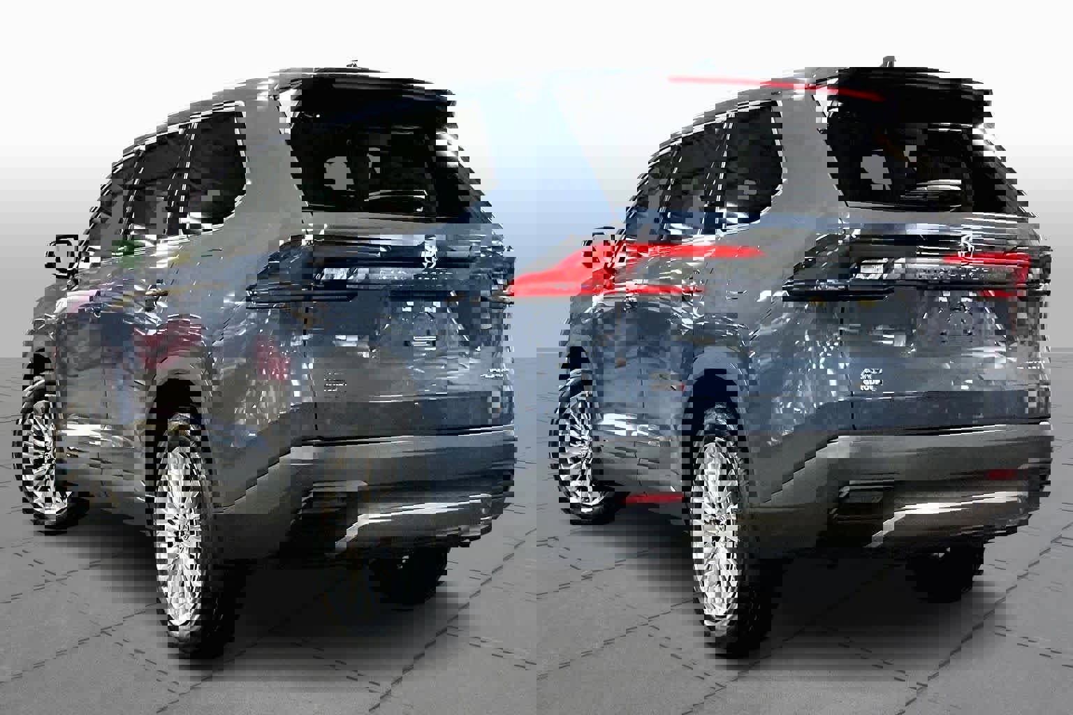 Used 2024 Toyota Grand Highlander Platinum image 11