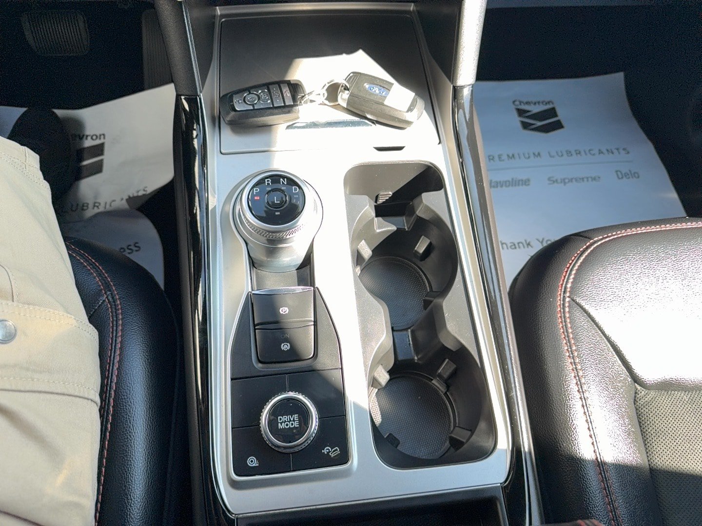 Used 2023 Ford Explorer ST-Line AWD/4WD image 12
