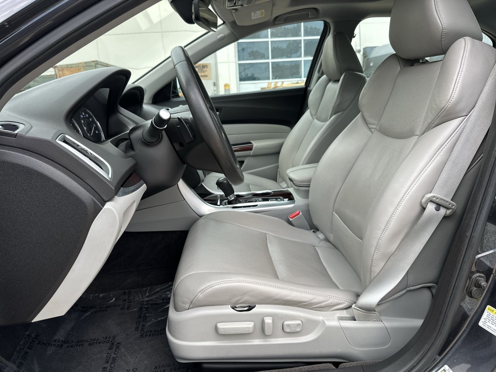 Used 2015 Acura TLX w/ Technology Package FWD image 14