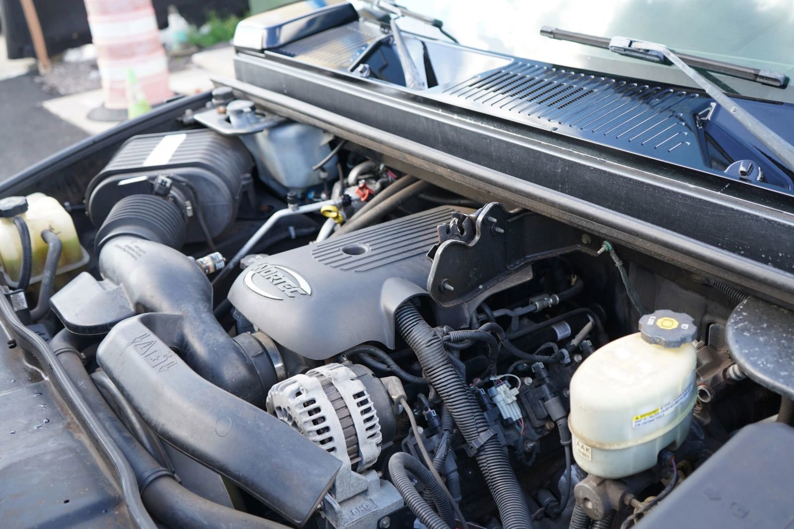 Used 2005 HUMMER H2 SUT w/ Preferred Equipment Group image 23