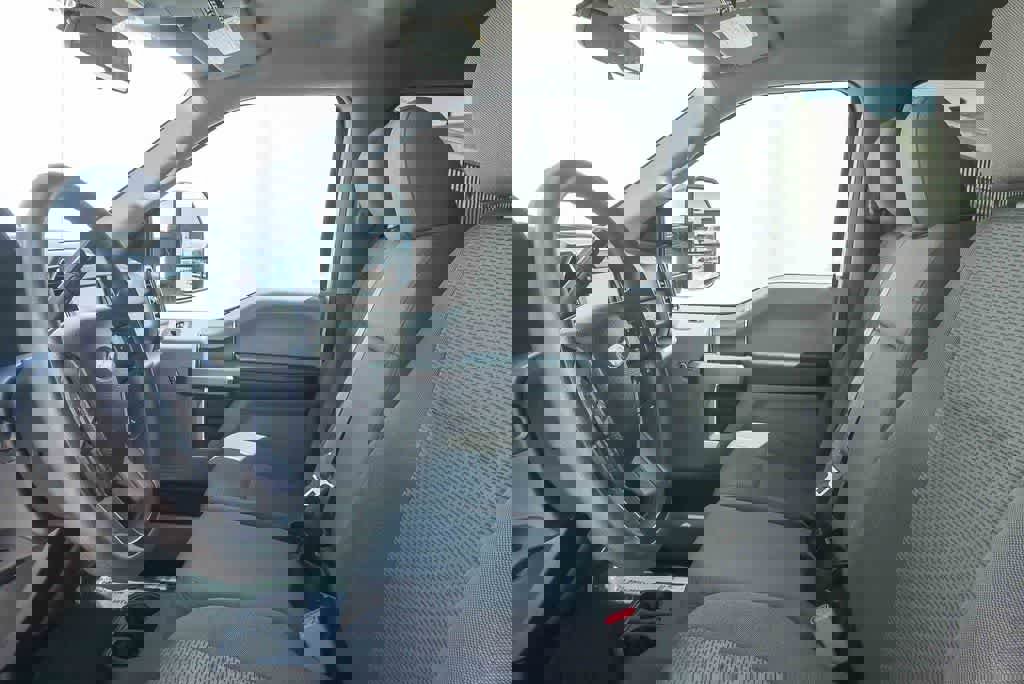 Used 2017 Ford F350 XLT w/ XLT Premium Package image 16