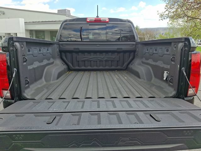 Used 2023 Chevrolet Colorado ZR2 w/ ZR2 Convenience Package III AWD/4WD image 31