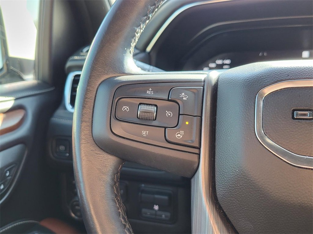 Used 2023 GMC Yukon XL Denali Ultimate image 23