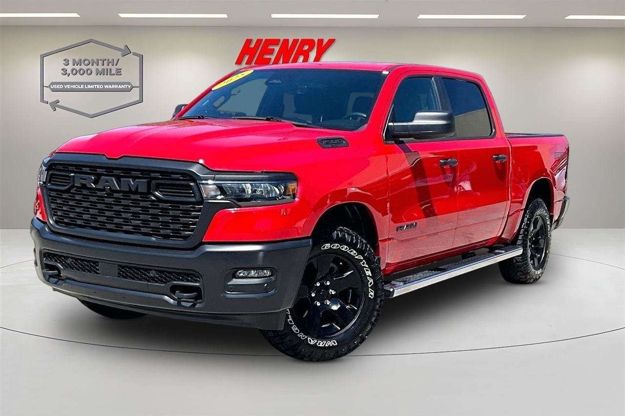Used 2025 RAM 1500 Warlock AWD/4WD image 3