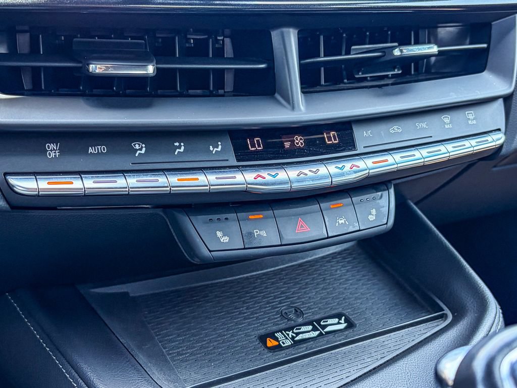 Certified 2023 Cadillac CT4 Luxury w/ Sun And Sound Package AWD/4WD image 22