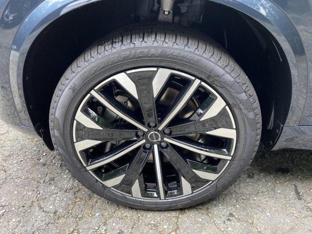 New 2026 Volvo XC90 T8 Plus image 10