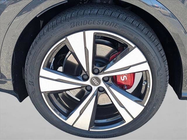 New 2025 Audi SQ5 Premium Plus image 9