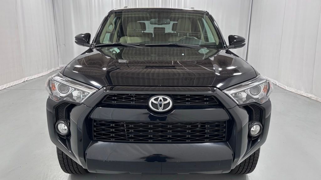 Used 2016 Toyota 4Runner SR5 Premium AWD/4WD image 3