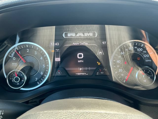 Used 2025 RAM 1500 Laramie AWD/4WD image 8