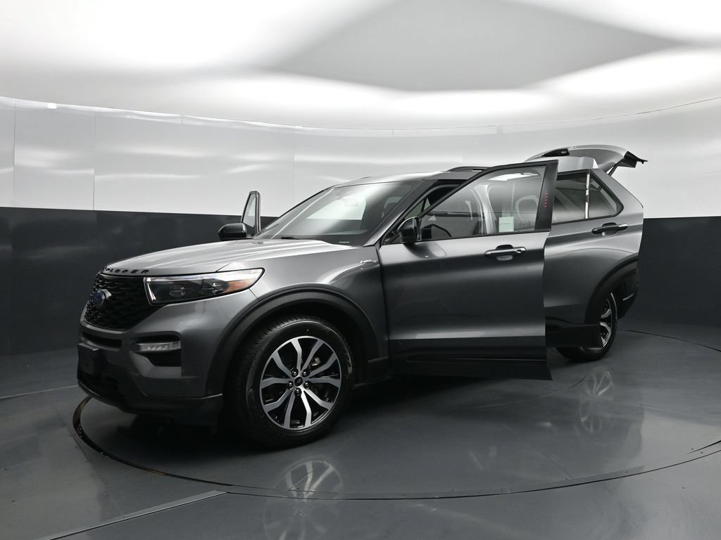 Certified 2023 Ford Explorer ST-Line w/ Class IV Trailer Tow Package RWD image 28