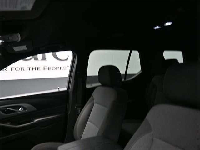 Used 2023 Chevrolet Traverse LT image 17