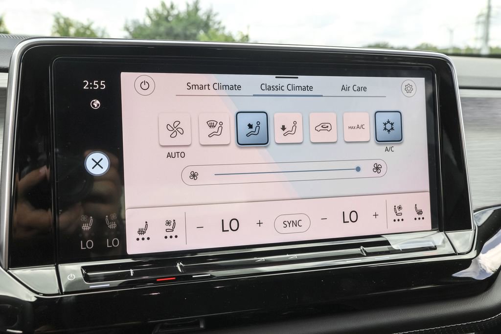 New 2026 Volkswagen Atlas Cross Sport SE AWD/4WD image 30