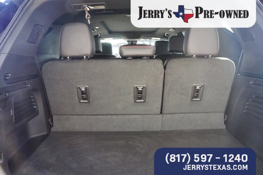 Used 2025 Chevrolet Traverse RS AWD/4WD image 22