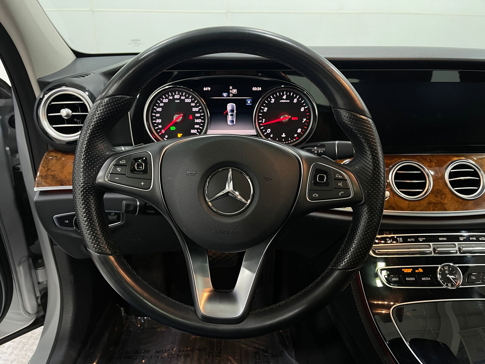 Used 2018 Mercedes-Benz E 300 E 300 image 23