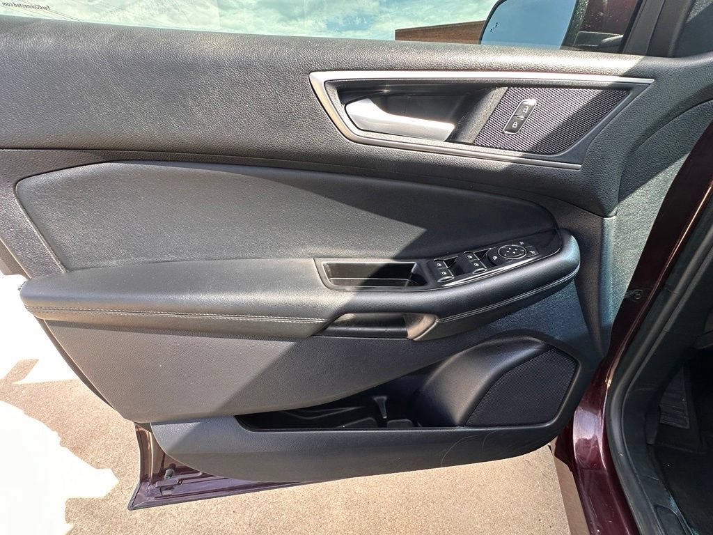 Used 2020 Ford Edge SEL FWD image 12