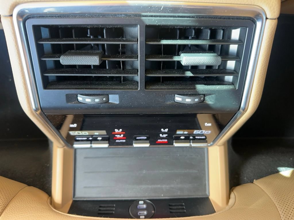 Certified 2021 Porsche Panamera 4 AWD/4WD image 40