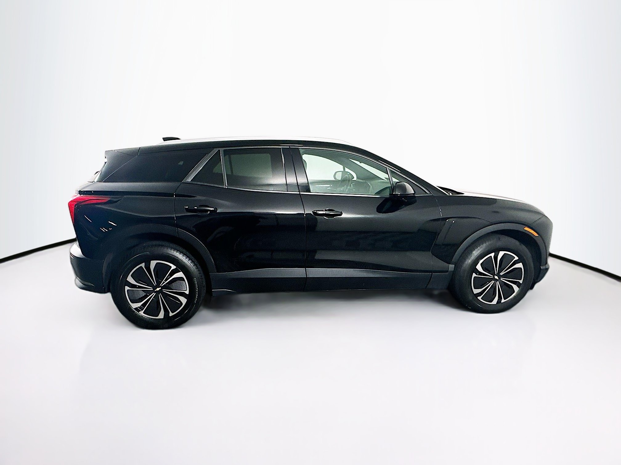 Used 2024 Chevrolet Blazer EV LT AWD/4WD image 10