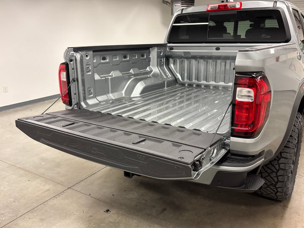 New 2026 GMC Canyon Elevation w/ Convenience Package RWD image 17