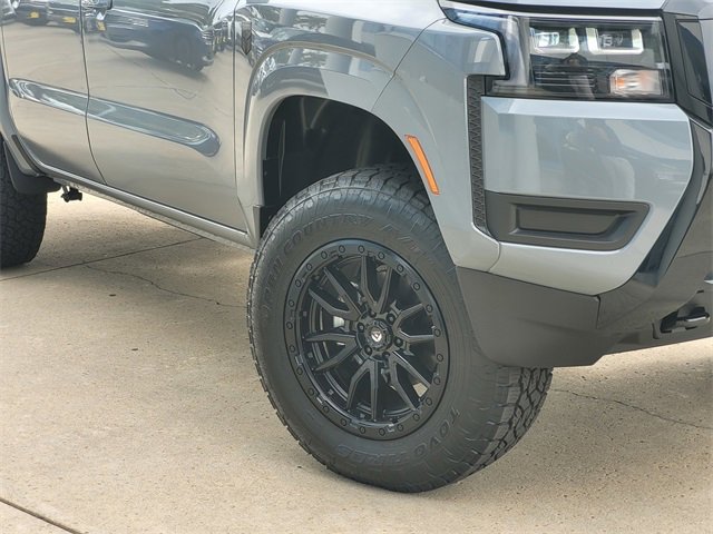 New 2026 Nissan Frontier SV image 2