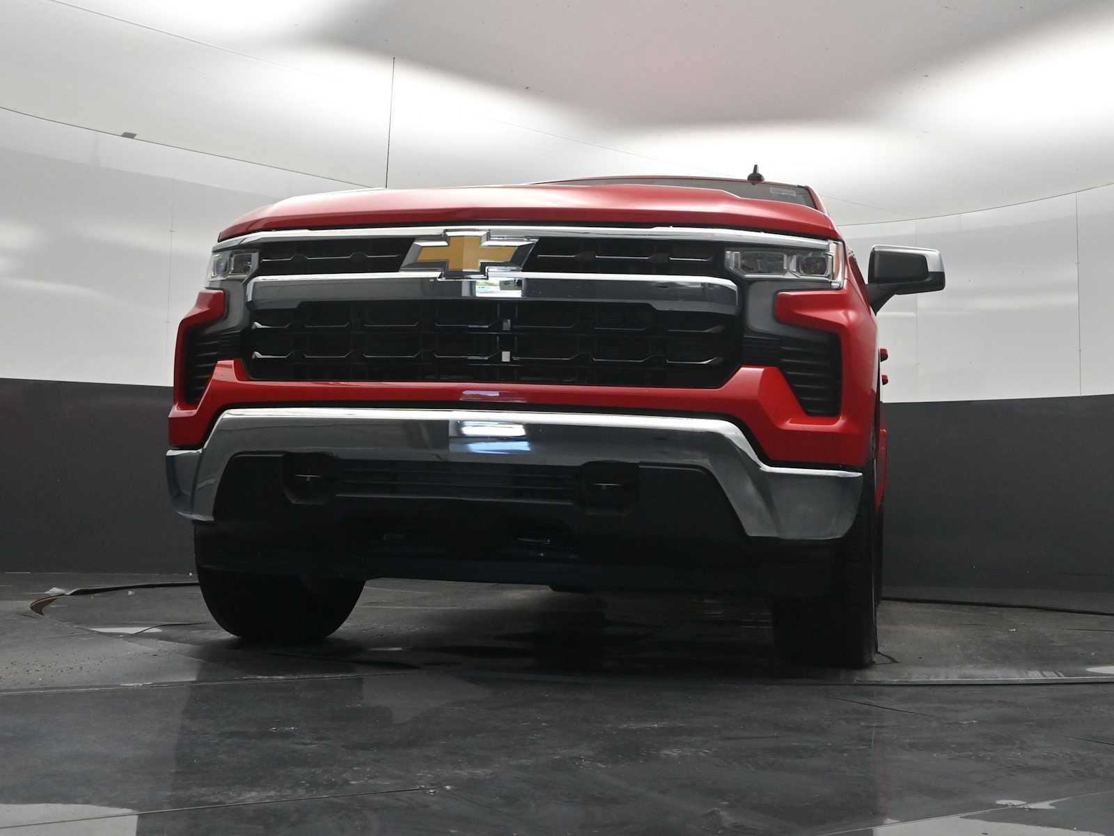 Used 2023 Chevrolet Silverado 1500 LT AWD/4WD image 20