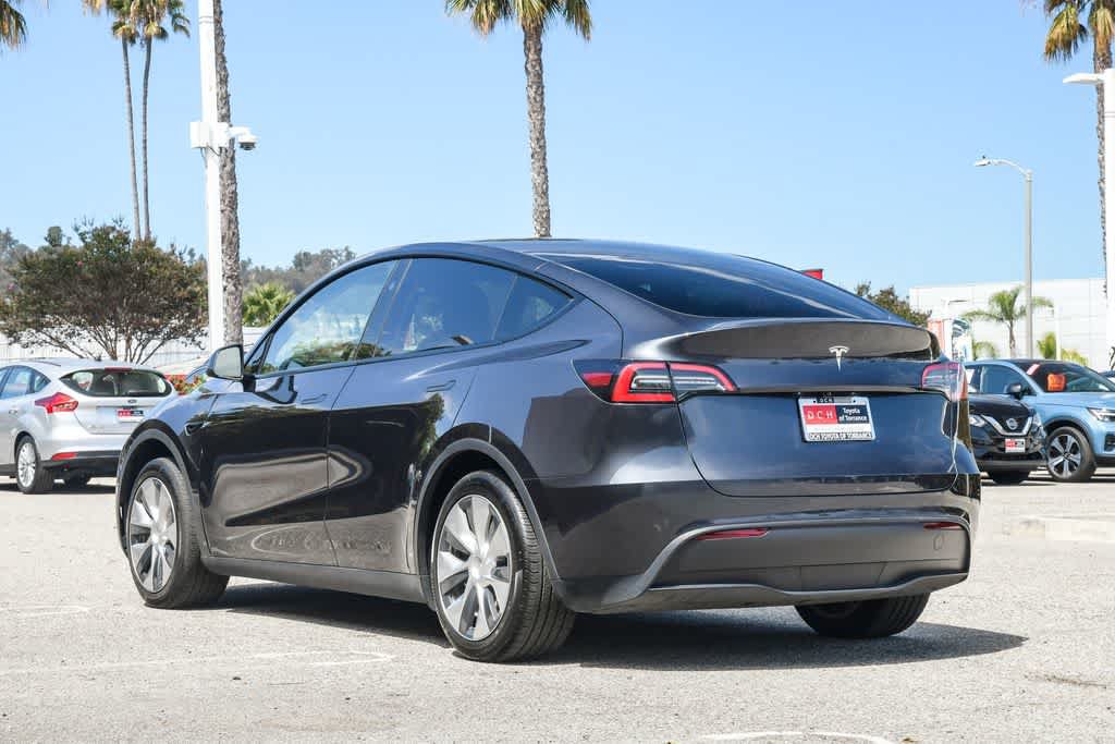 Used 2024 Tesla Model Y 2WD image 8