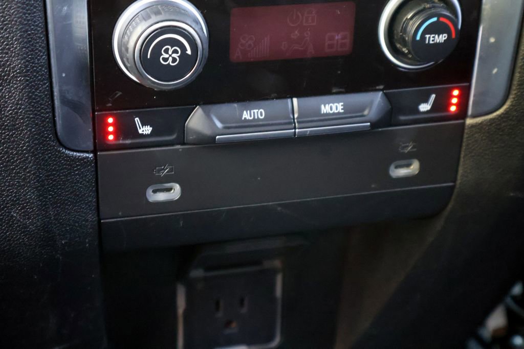 Used 2021 Chevrolet Tahoe High Country RWD image 30