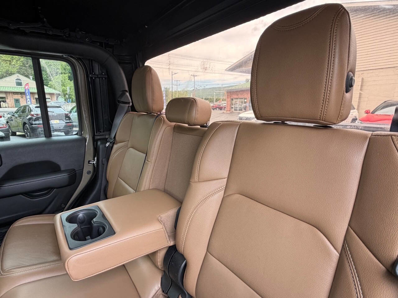Used 2020 Jeep Gladiator Rubicon AWD/4WD image 26