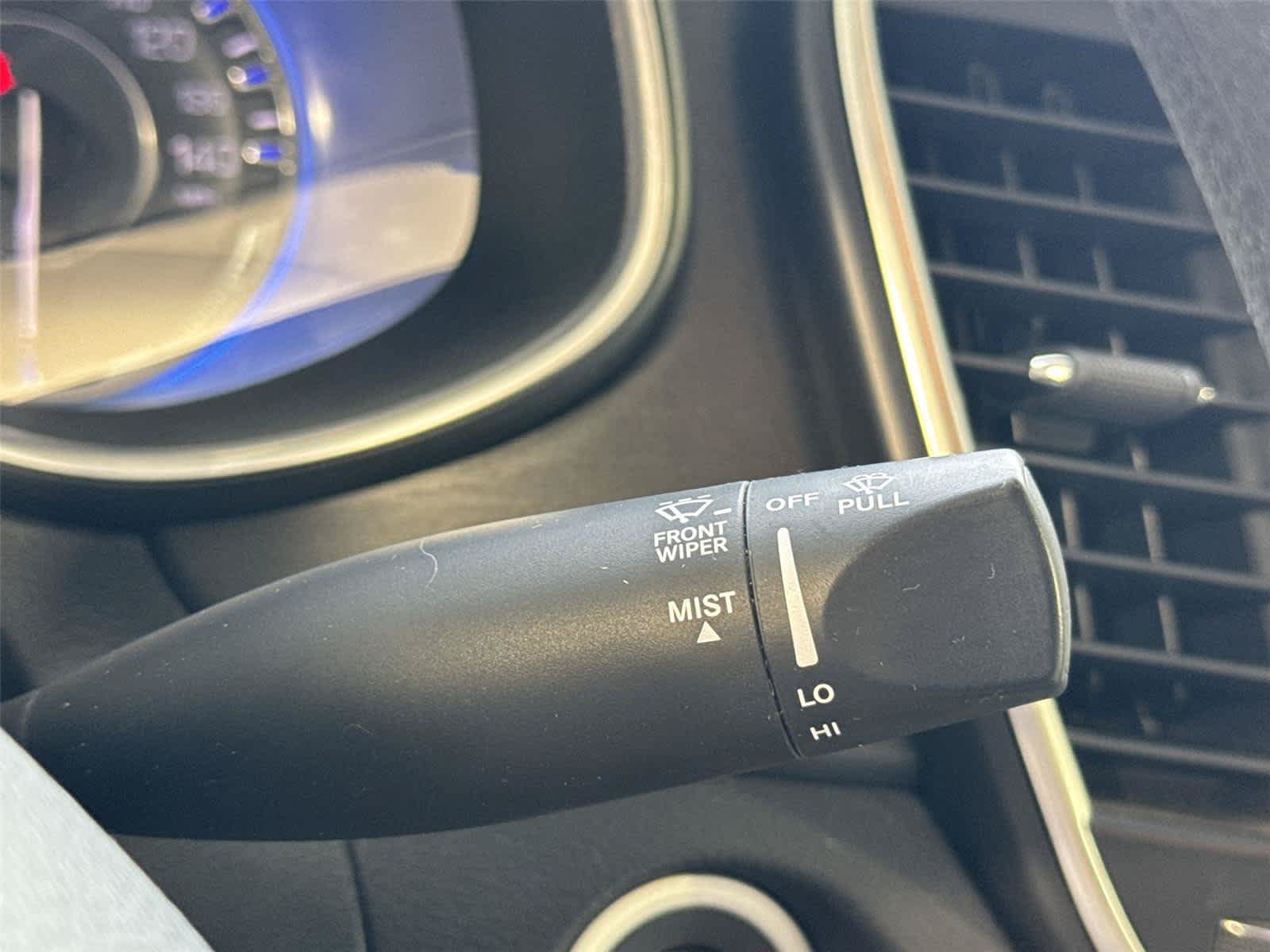 Used 2016 Chrysler 200 Limited FWD image 26