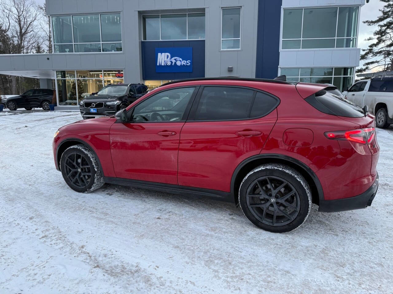 Used 2021 Alfa Romeo Stelvio Ti Sport AWD/4WD image 11