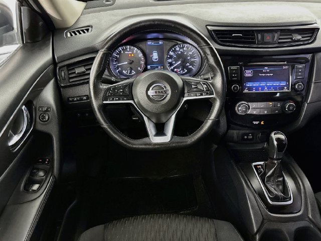 Used 2019 Nissan Rogue S w/ Special Edition Package FWD image 14
