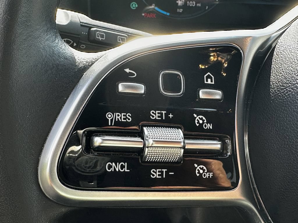 Certified 2022 Mercedes-Benz GLA 250 image 28