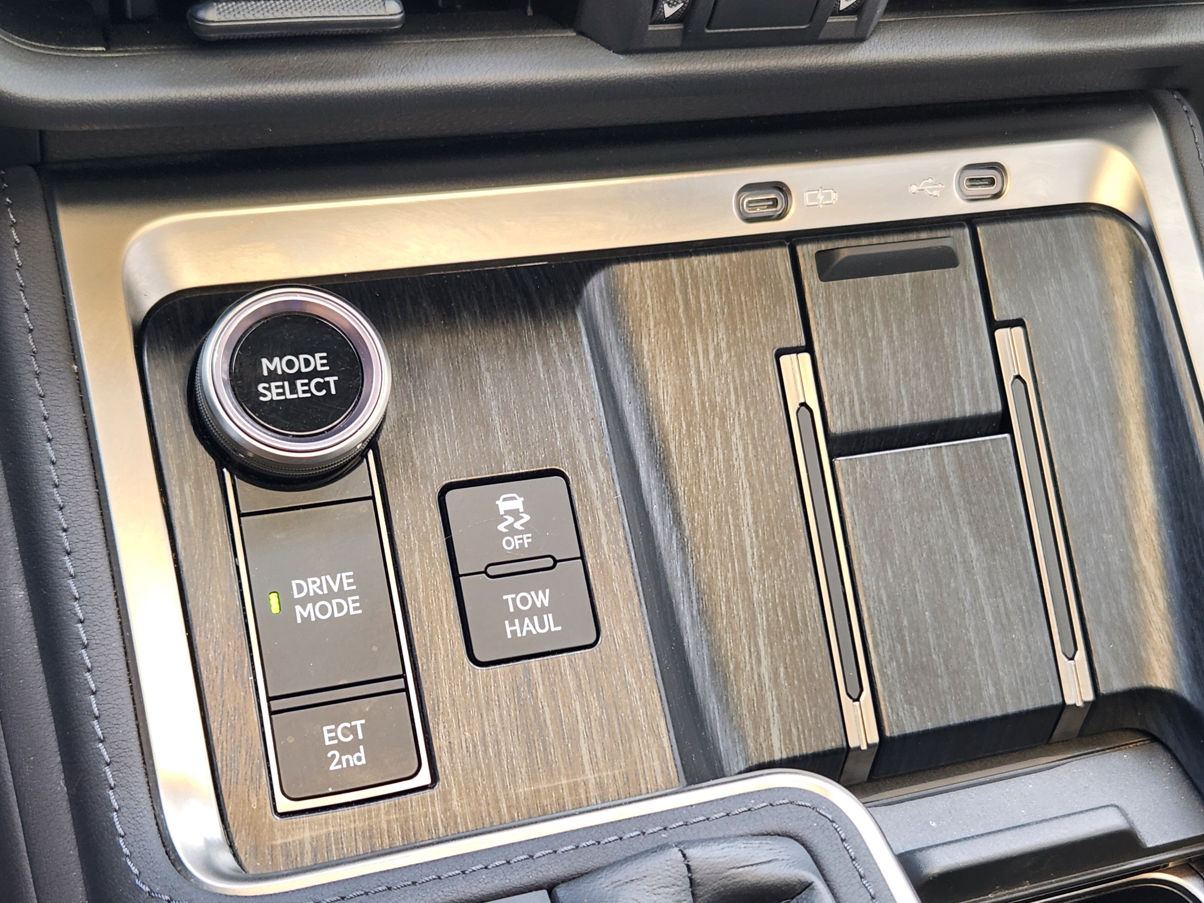 Used 2024 Lexus GX 550 w/ Cold Area Package AWD/4WD image 27